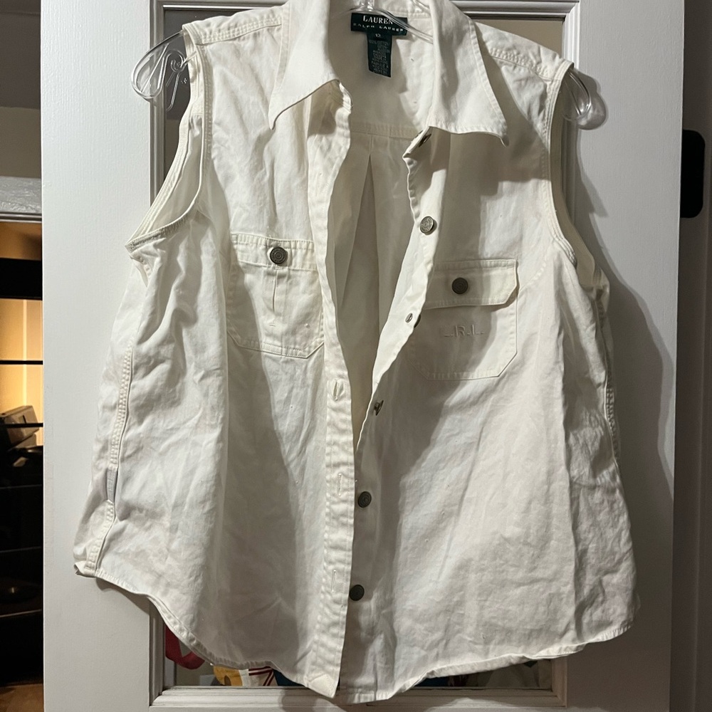 Ralph Lauren Women's Cream Sleeveless Button Down Shirt